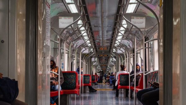 43% das mulheres paulistanas já sofreu assédio no transporte público