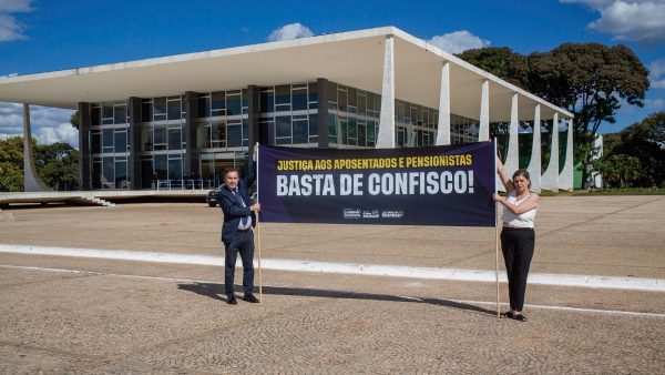 Confisco: o prefeito tenta mudar os votos dos ministros do STF!
