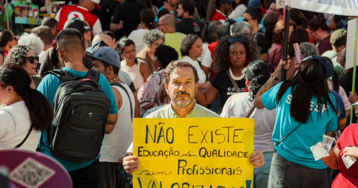 O vereador Giannazi está ao lado de todos os profissionais da Educação!