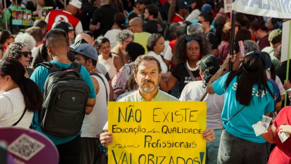 Dia Nacional da Educação! Há o que comemorar?