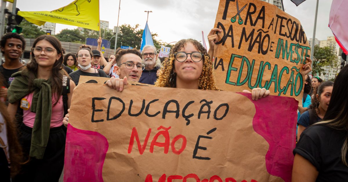 Ato contra o desmonte da Educação paulista (20/05/26)