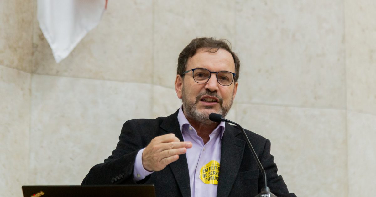 Diante do caos financeiro, o vereador Giannazi luta pela criação de uma CPI na Câmara.